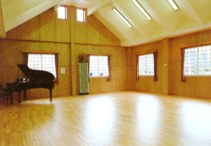 湖畔の家　音楽ホール